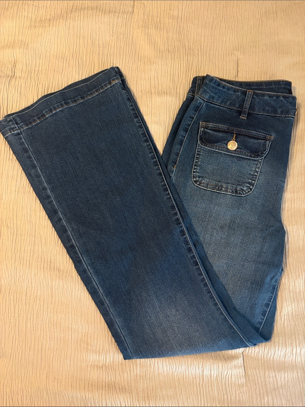 D jeans. Flare
